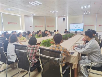 筑牢法律防線(xiàn)，清正廉潔從業(yè)，天信工程開(kāi)展廉政教育主題培訓(xùn)
